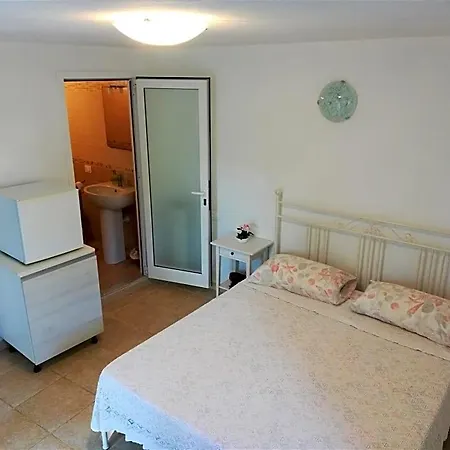Lucrae' Bed and breakfast 3*